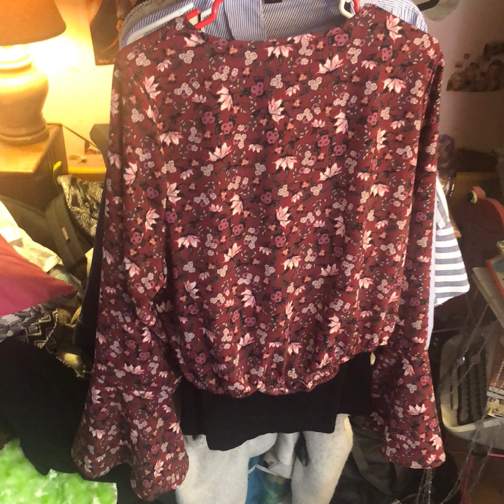 Plus size floral crop top - Picture 2 of 2